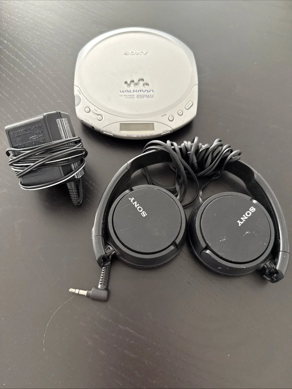 Vintage Sony Walkman ESP Max Portable CD Player D-E225 W/power Cord & Headphones